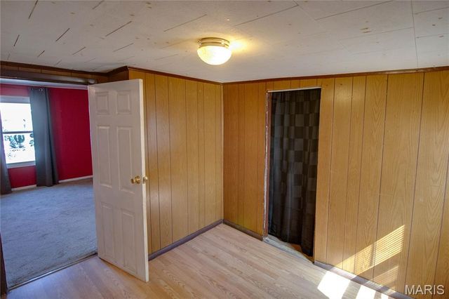 124 E 7th Street, Roxana, IL 62084