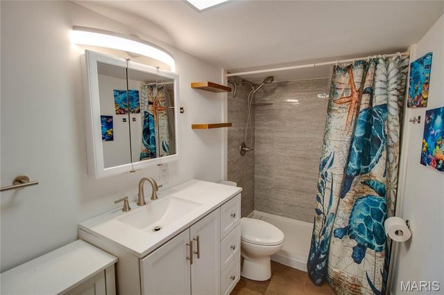 124 E 7th Street, Roxana, IL 62084