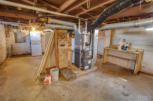 124 E 7th Street, Roxana, IL 62084