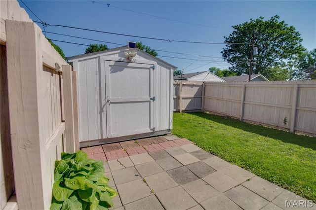 124 E 7th Street, Roxana, IL 62084