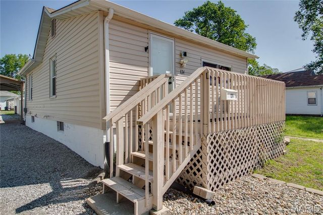 124 E 7th Street, Roxana, IL 62084
