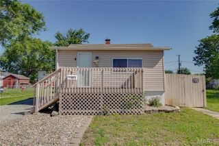 124 E 7th Street, Roxana, IL 62084