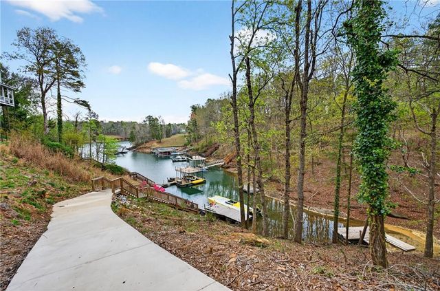 6564 Bermuda Lane, Flowery Branch, GA 30542