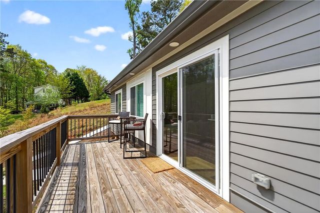 6564 Bermuda Lane, Flowery Branch, GA 30542