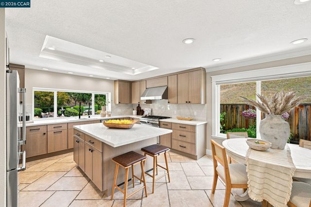 645 Birchwood Ct, Danville, CA 94506