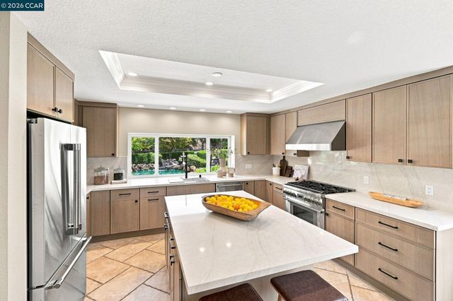 645 Birchwood Ct, Danville, CA 94506
