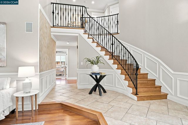 645 Birchwood Ct, Danville, CA 94506