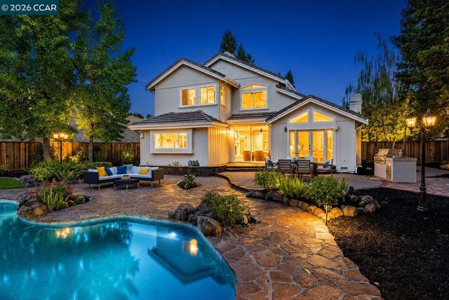 645 Birchwood Ct, Danville, CA 94506
