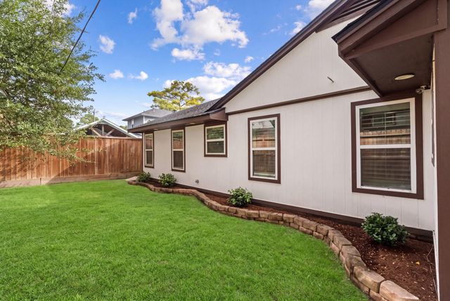 315 Greenpark Drive, Houston, TX 77079