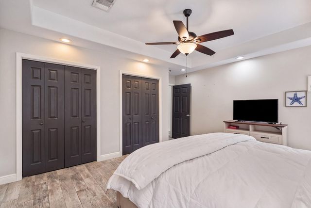 315 Greenpark Drive, Houston, TX 77079