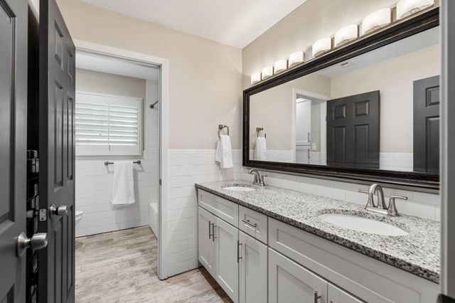 315 Greenpark Drive, Houston, TX 77079