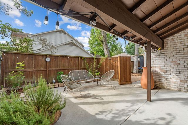 315 Greenpark Drive, Houston, TX 77079