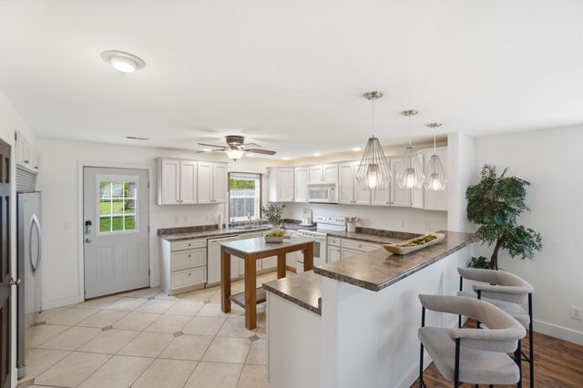 2883 Lowell Drive, Columbus, OH 43204