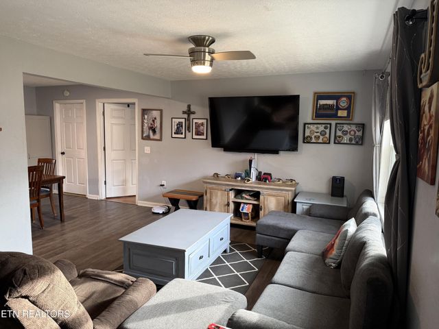 1070 N Shady Lane Loop, Clarkrange, TN 38553