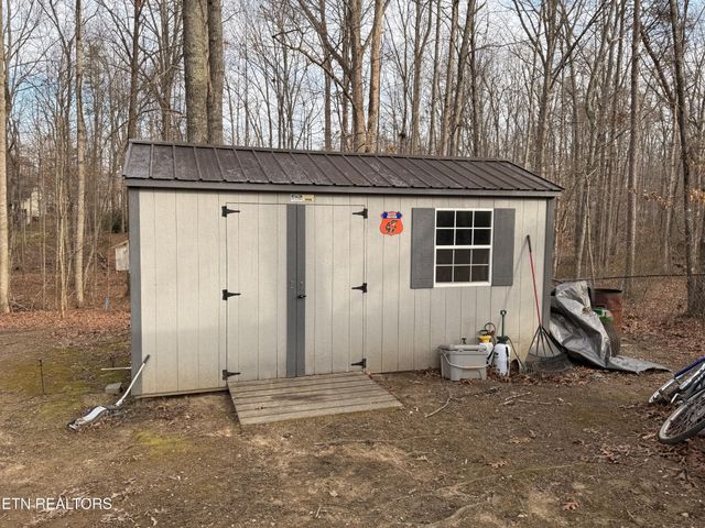 1070 N Shady Lane Loop, Clarkrange, TN 38553