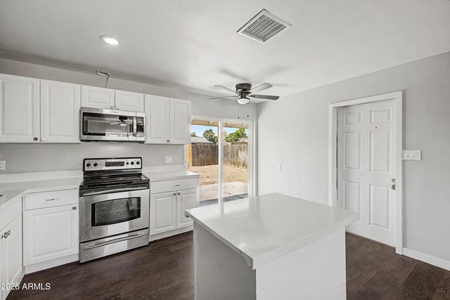 263 W HUNTER Street, Mesa, AZ 85201