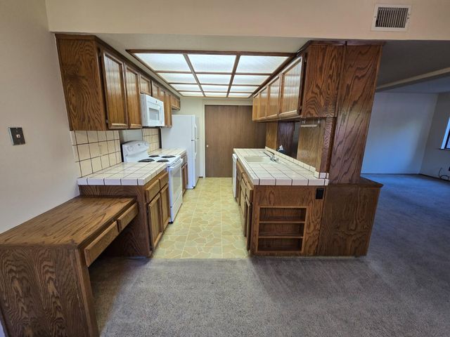 30 Park Place Ct, Sacramento, CA 95831