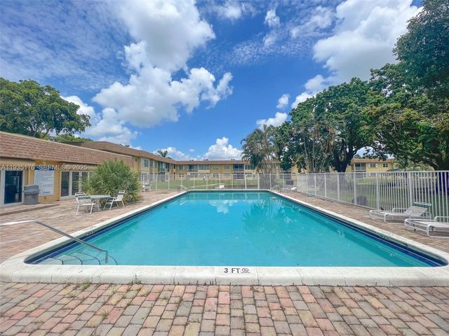 5140 SW 40th Ave 21C, Dania Beach, FL 33314