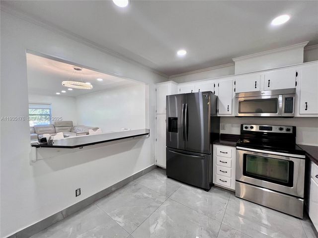 5140 SW 40th Ave 21C, Dania Beach, FL 33314