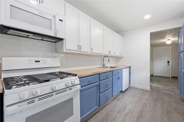 309 Kickapoo Street, Leavenworth, KS 66048