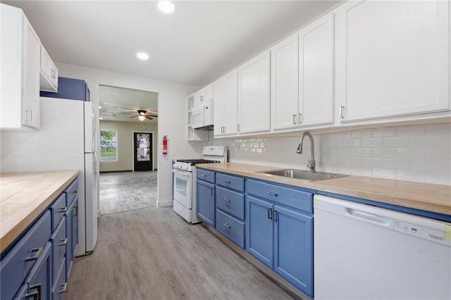 309 Kickapoo Street, Leavenworth, KS 66048