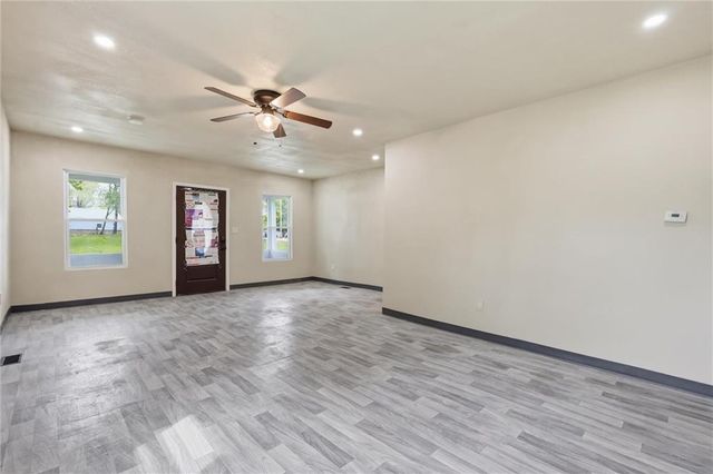 309 Kickapoo Street, Leavenworth, KS 66048
