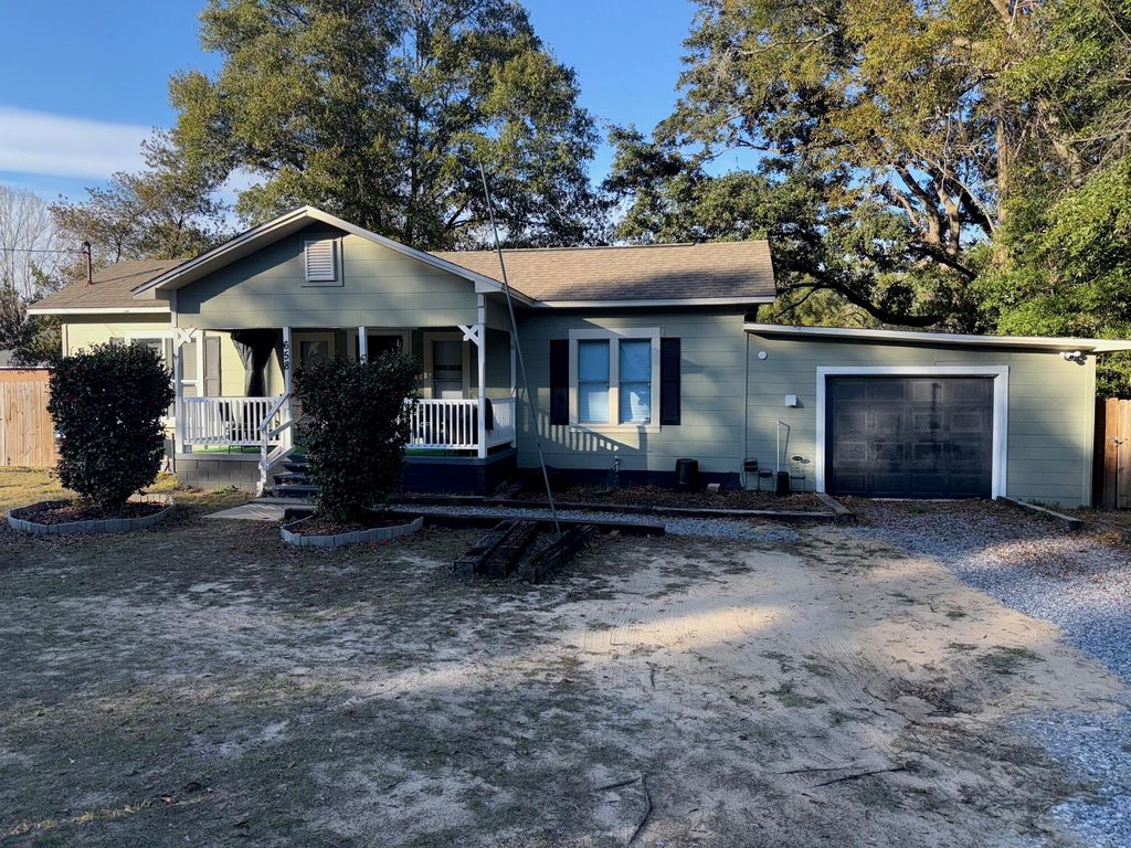 658 Lee Avenue, Crestview, FL 32539