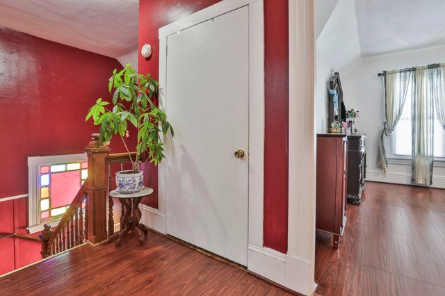 97 Dearborn Street, Manchester, NH 03103