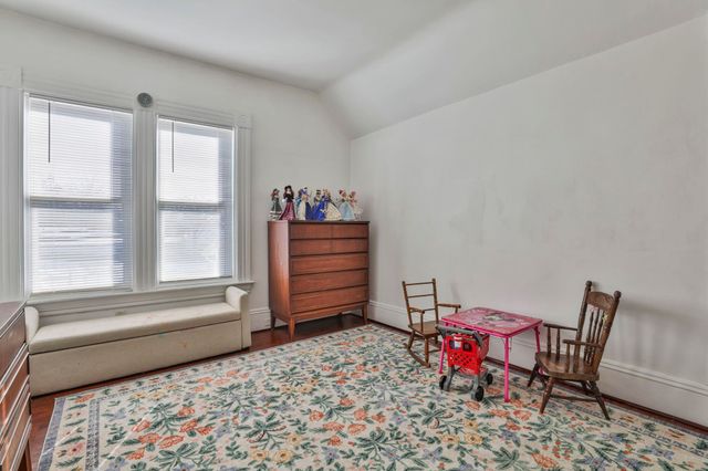 97 Dearborn Street, Manchester, NH 03103