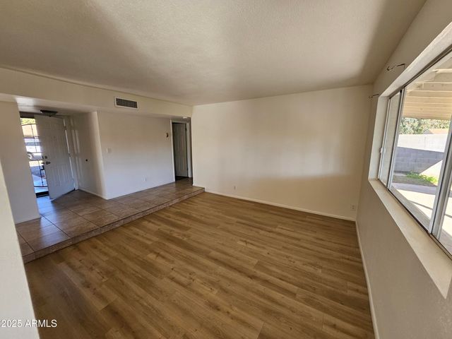 513 N APACHE Drive, Chandler, AZ 85224