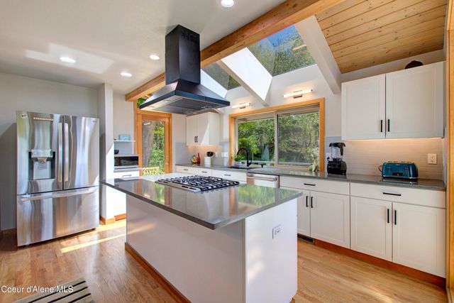 17718 E CAPE HORN RD, Bayview, ID 83803