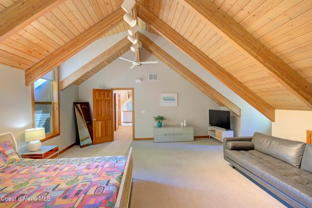 17718 E CAPE HORN RD, Bayview, ID 83803