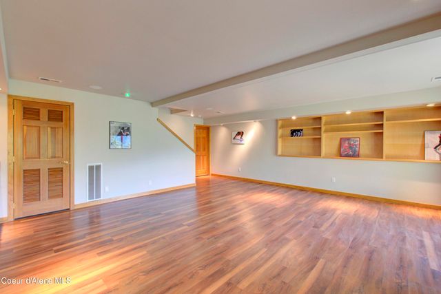 17718 E CAPE HORN RD, Bayview, ID 83803