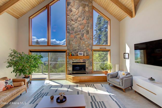 17718 E CAPE HORN RD, Bayview, ID 83803