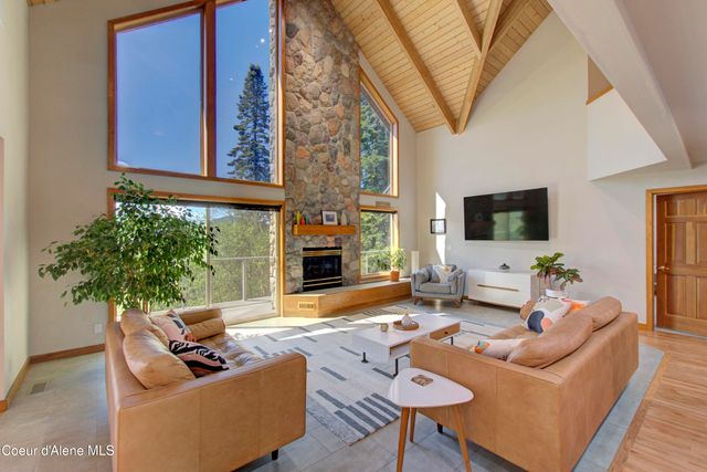 17718 E CAPE HORN RD, Bayview, ID 83803