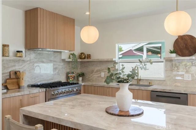 22918 Date Avenue, Torrance, CA 90505