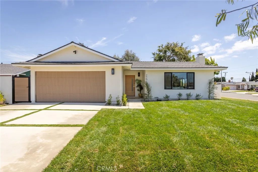 22918 Date Avenue, Torrance, CA 90505