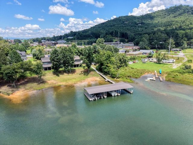 105A Brett Way, Hiawassee, GA 30546