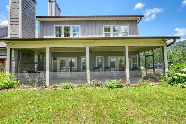 105A Brett Way, Hiawassee, GA 30546