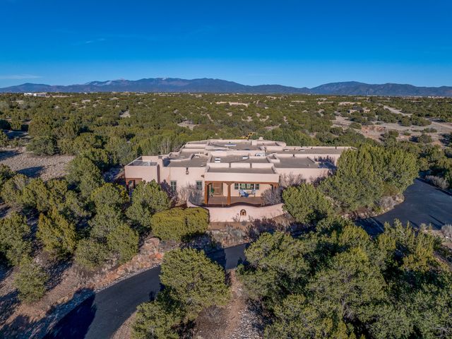 54 La Serena Trail, Santa Fe, NM 87506