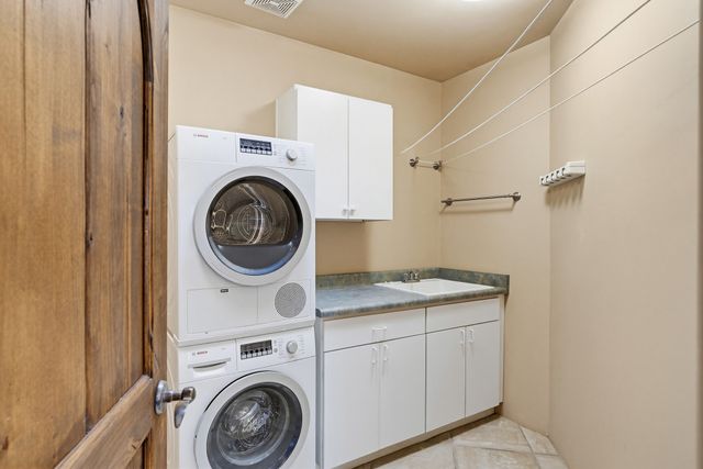 54 La Serena Trail, Santa Fe, NM 87506