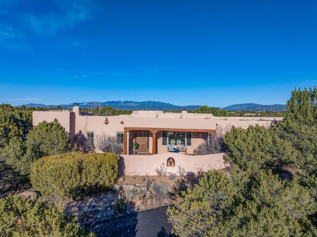 54 La Serena Trail, Santa Fe, NM 87506