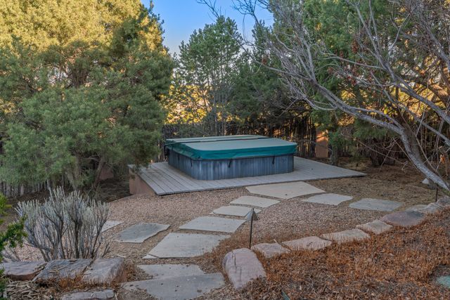 54 La Serena Trail, Santa Fe, NM 87506