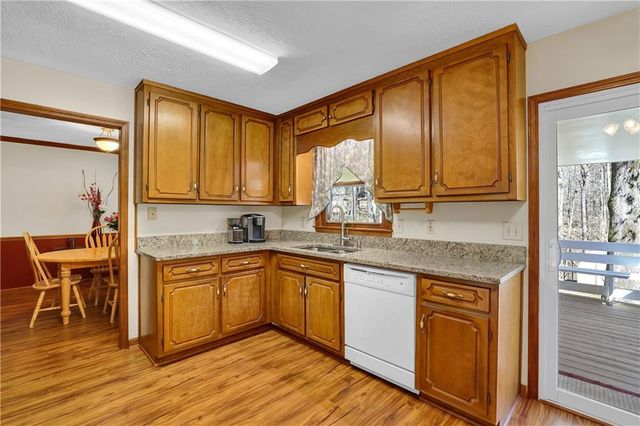 147 Springwater Trace, Woodstock, GA 30188