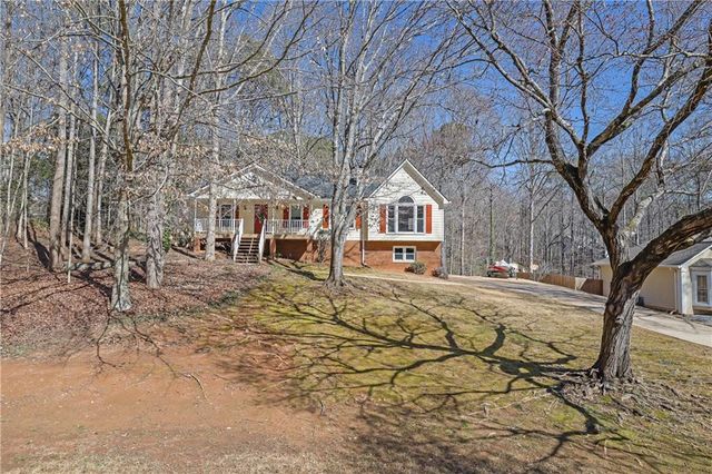 147 Springwater Trace, Woodstock, GA 30188