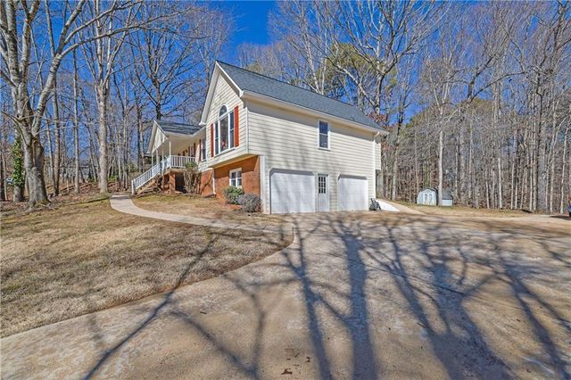 147 Springwater Trace, Woodstock, GA 30188