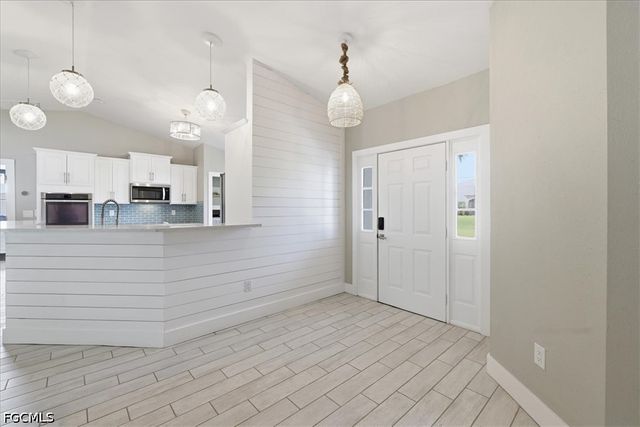 5748 Linden LN, Bokeelia, FL 33922