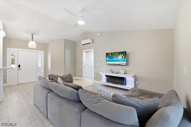 5748 Linden LN, Bokeelia, FL 33922