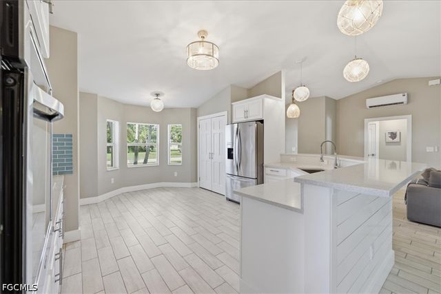 5748 Linden LN, Bokeelia, FL 33922