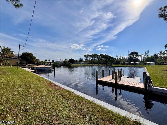 5748 Linden LN, Bokeelia, FL 33922